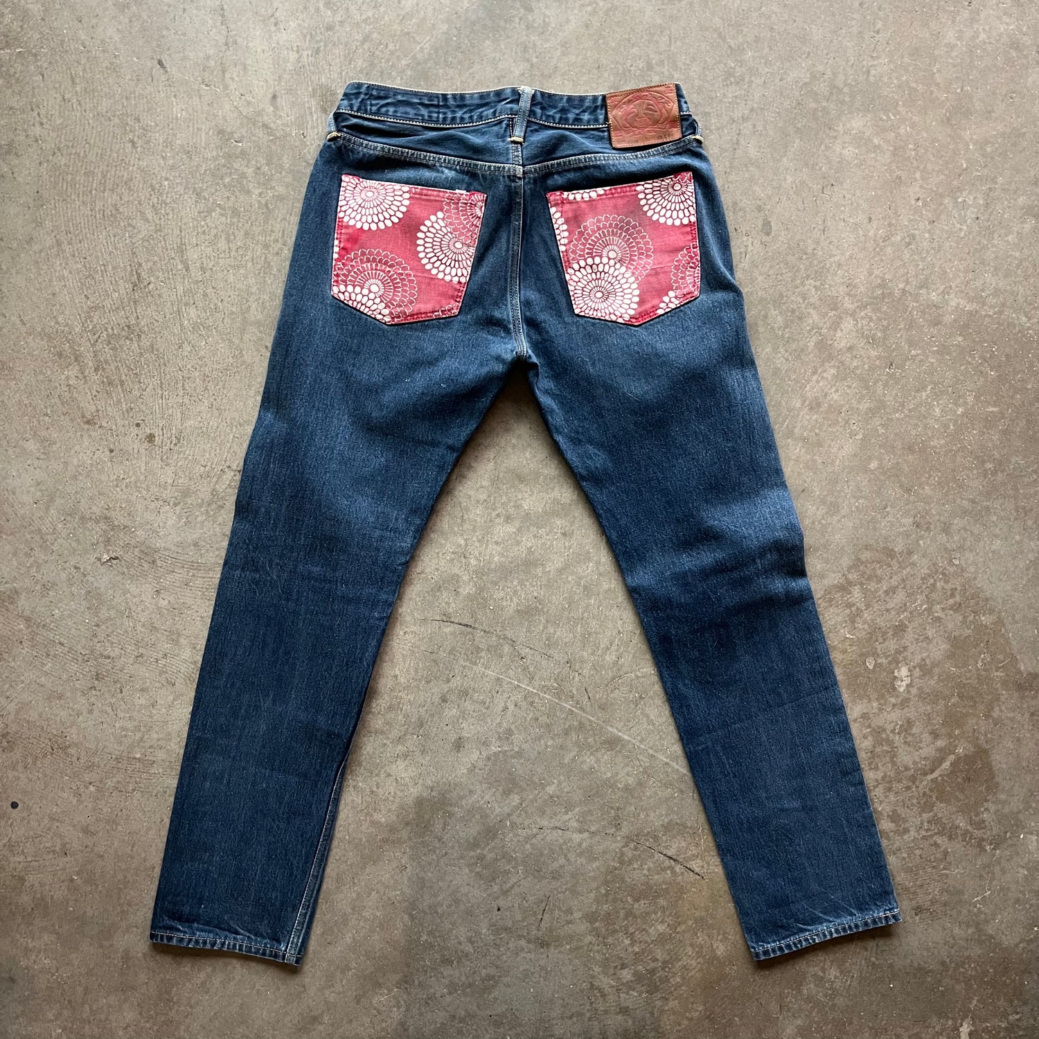 32x29 Flower Pocket Evisu Jeans