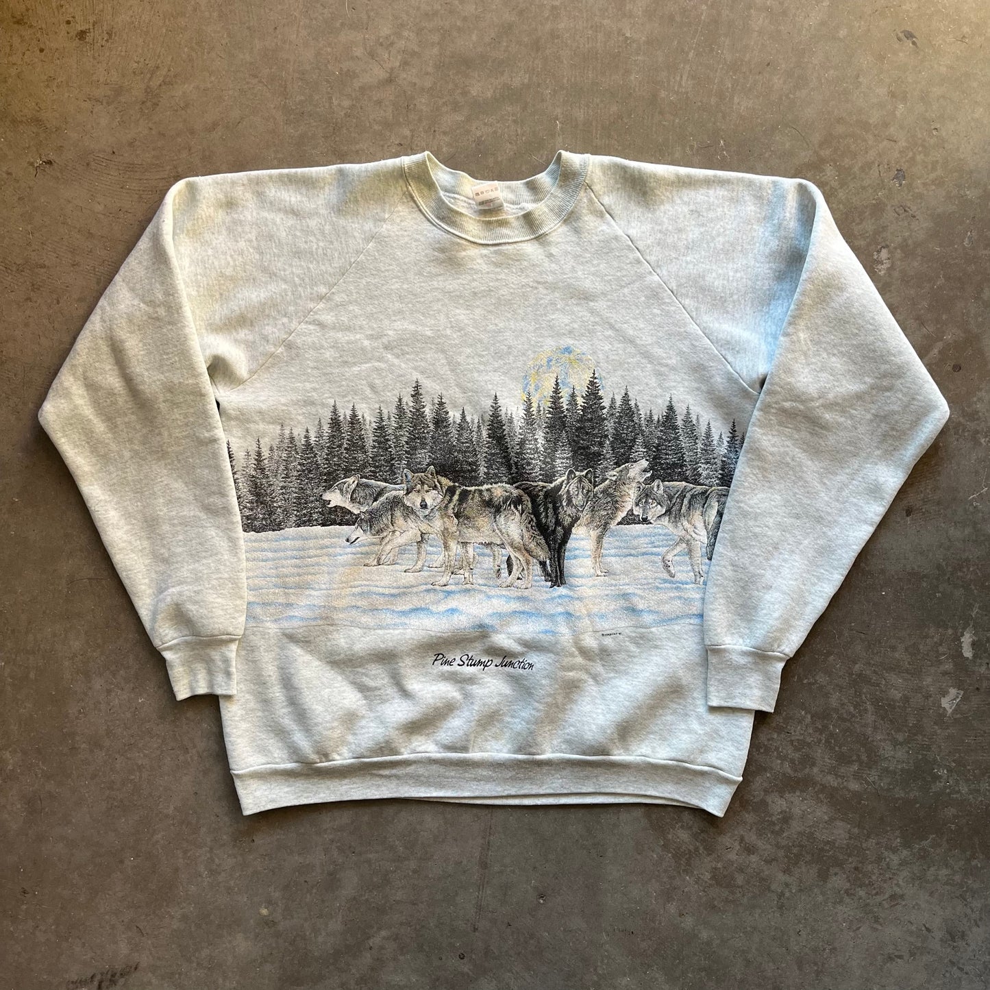 XXL 91 Wolf Crewneck