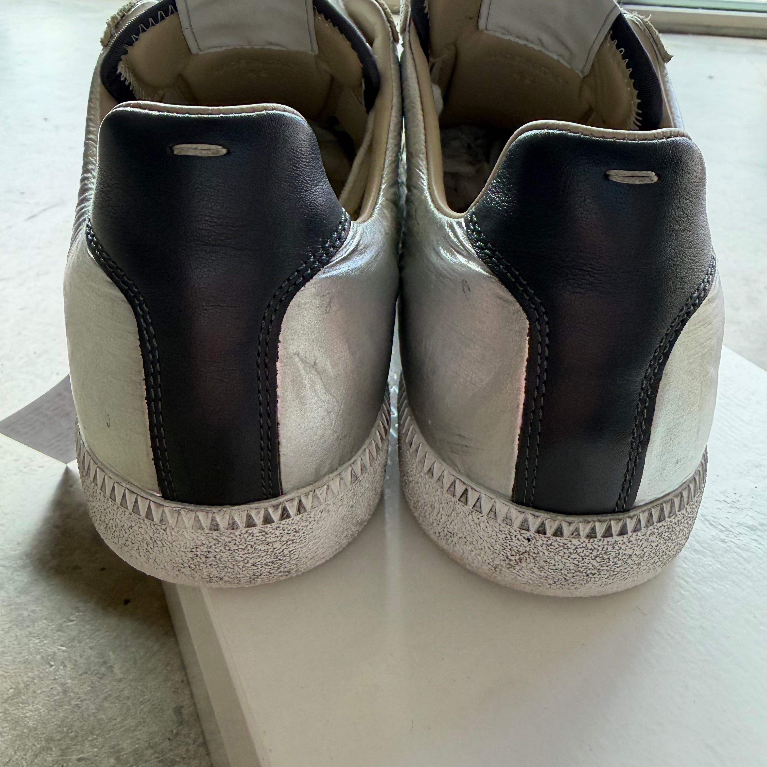 12 Maison Margiela Gat Iridescent