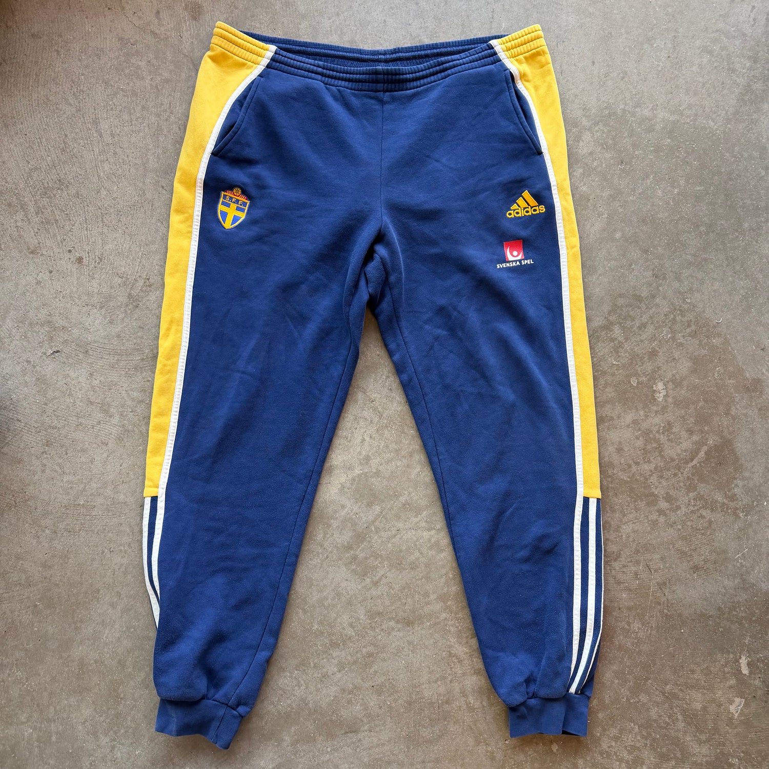 L 99 Team Sweden Soccer Pants