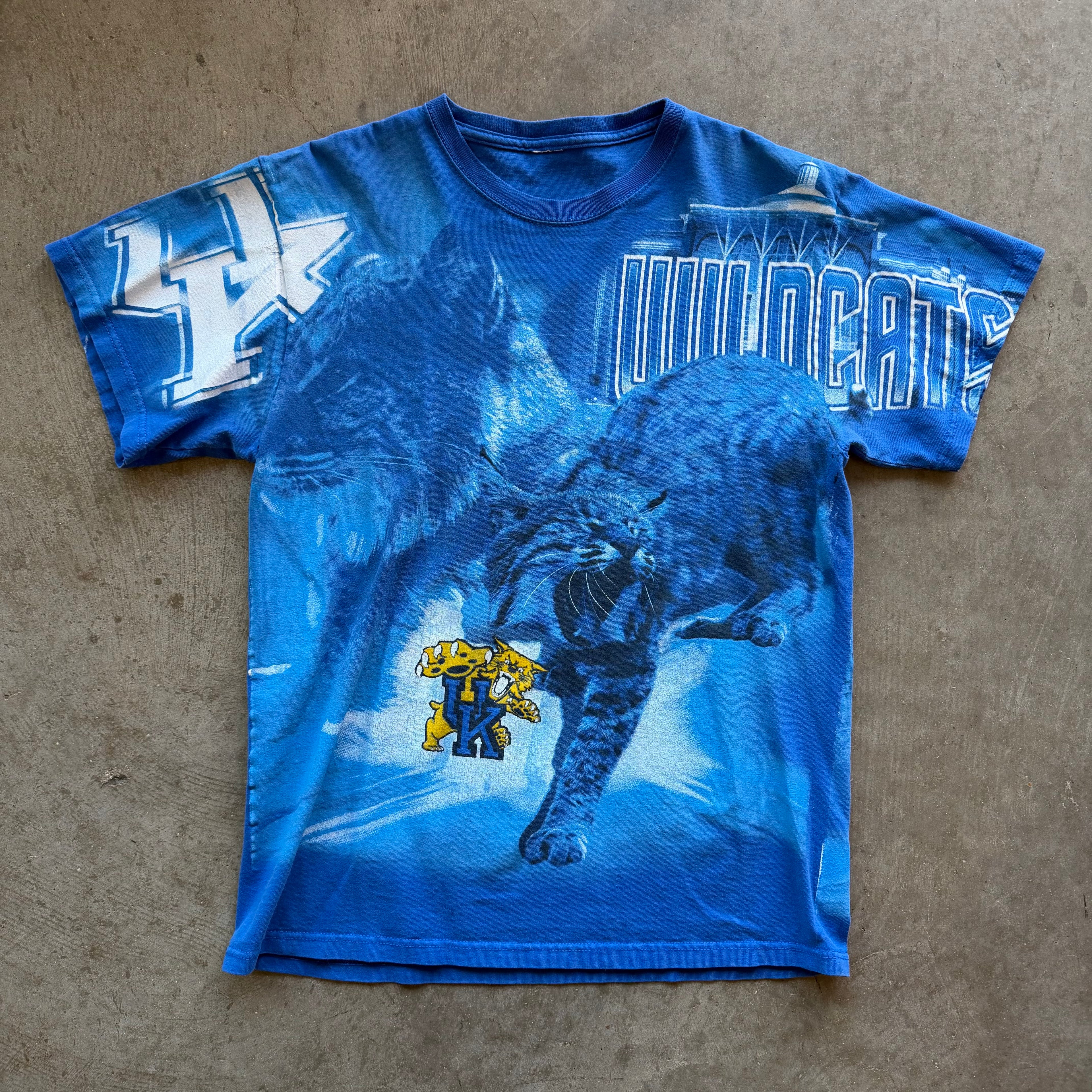 L 00s AOP Kentucky Basketball Tee
