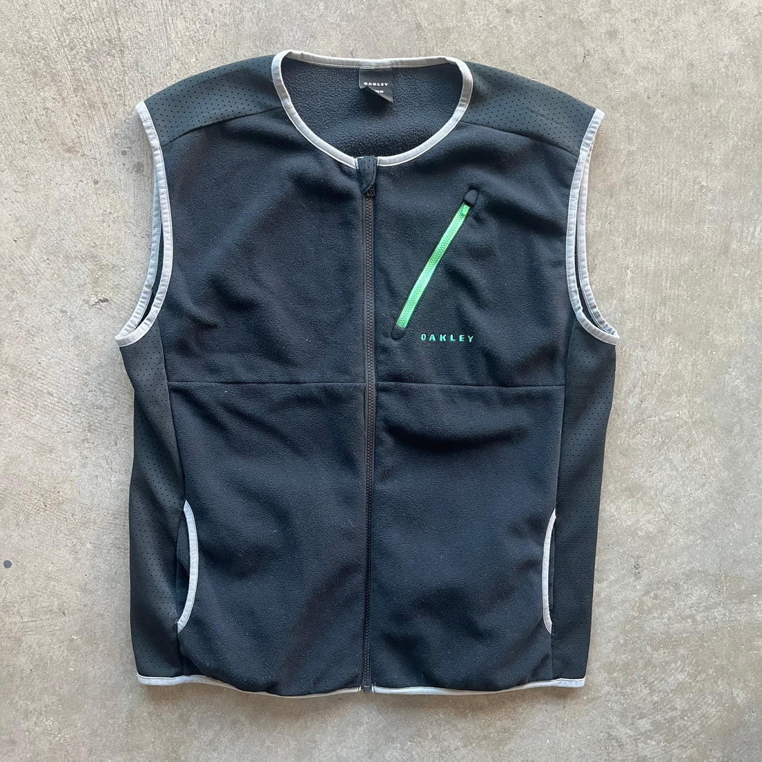L Oakley Custom Vest