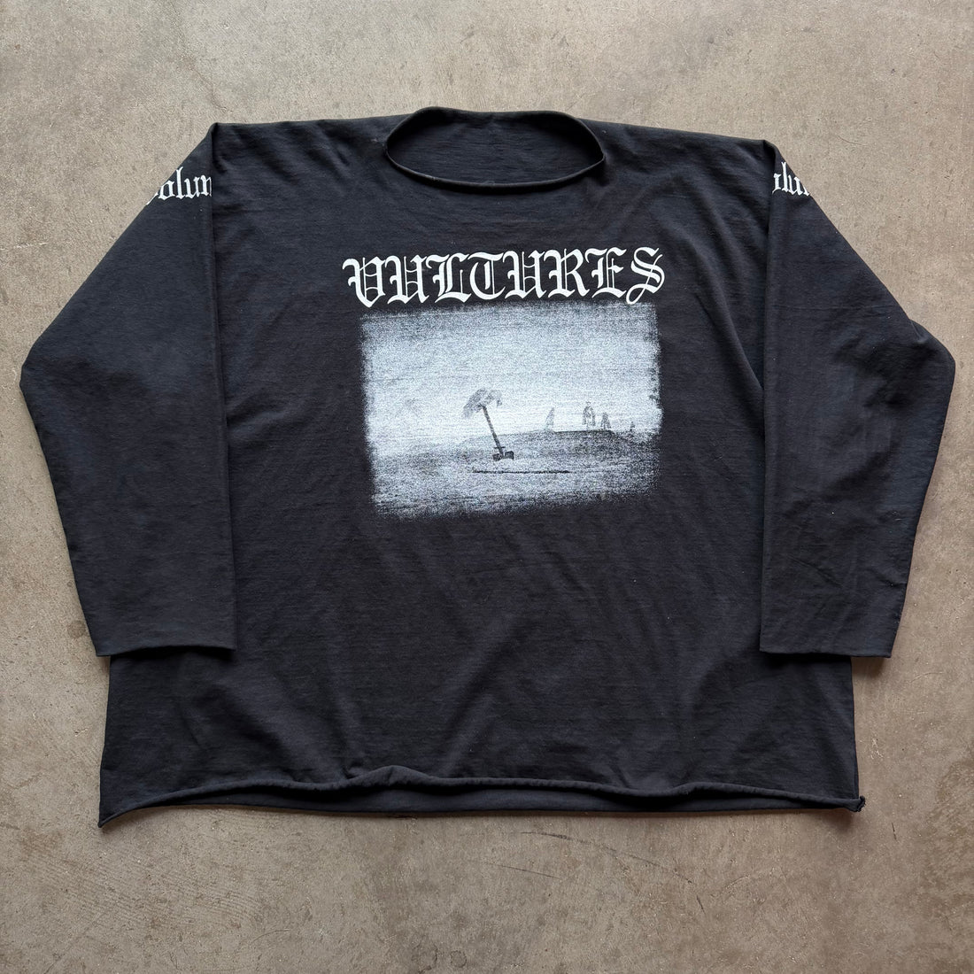XXL Vultures Black Longsleeve