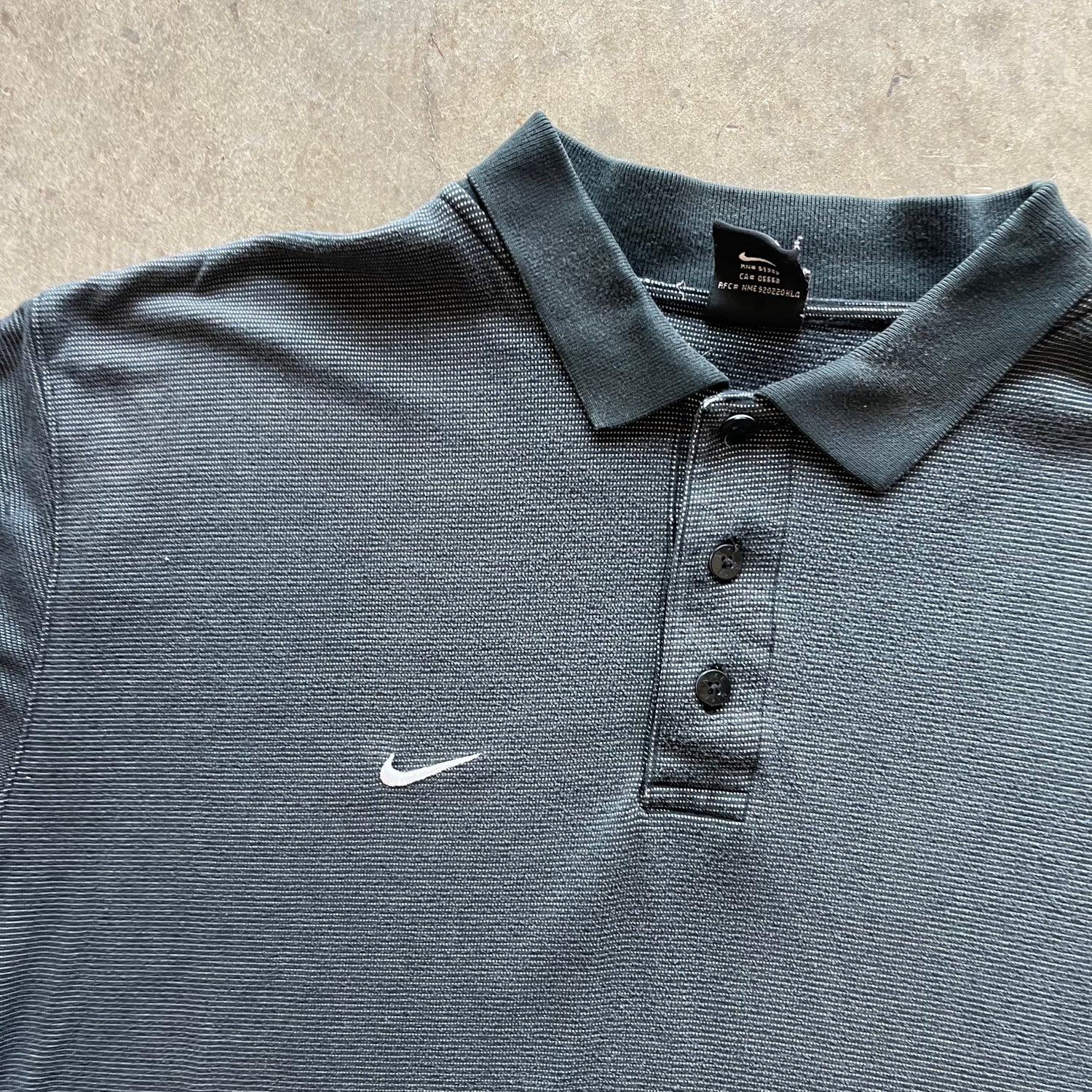 L 00s Nike Polo