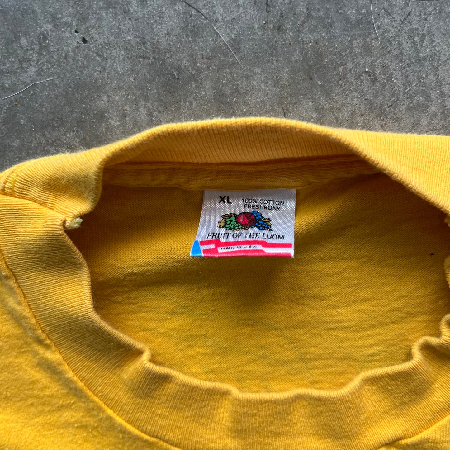 XL 90s Mac Island Tee