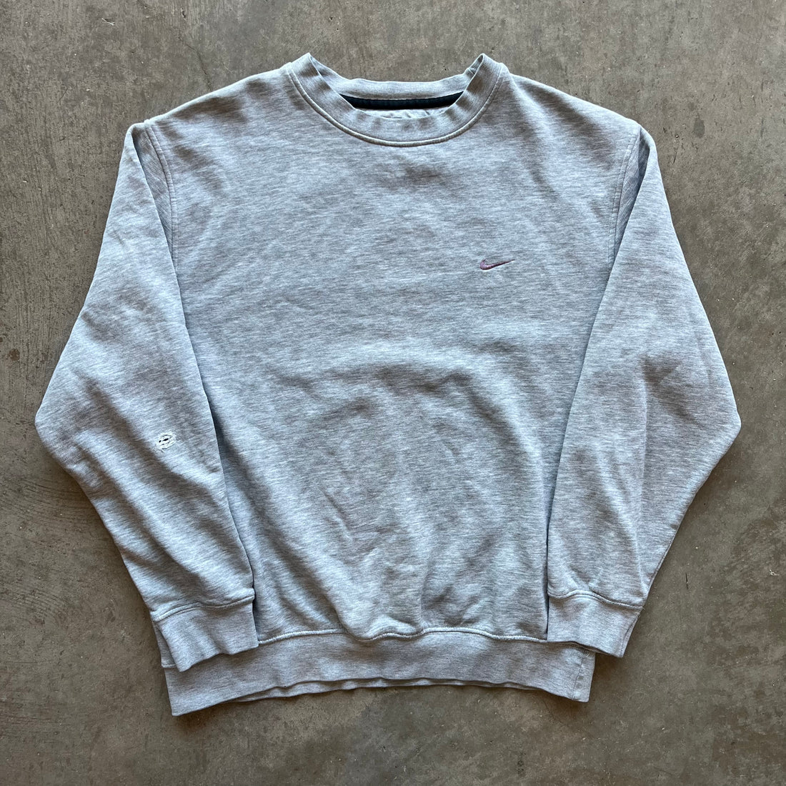 L 00s Nike Crewneck
