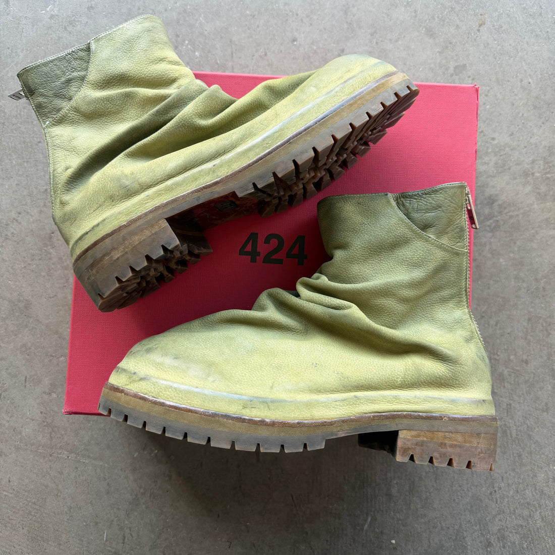 11 424 Marathon Boot Green Sample