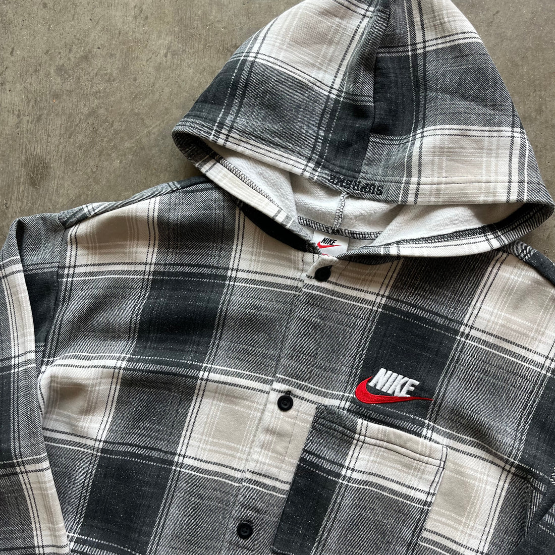 M FW18 Supreme Nike Plaid Hoodie