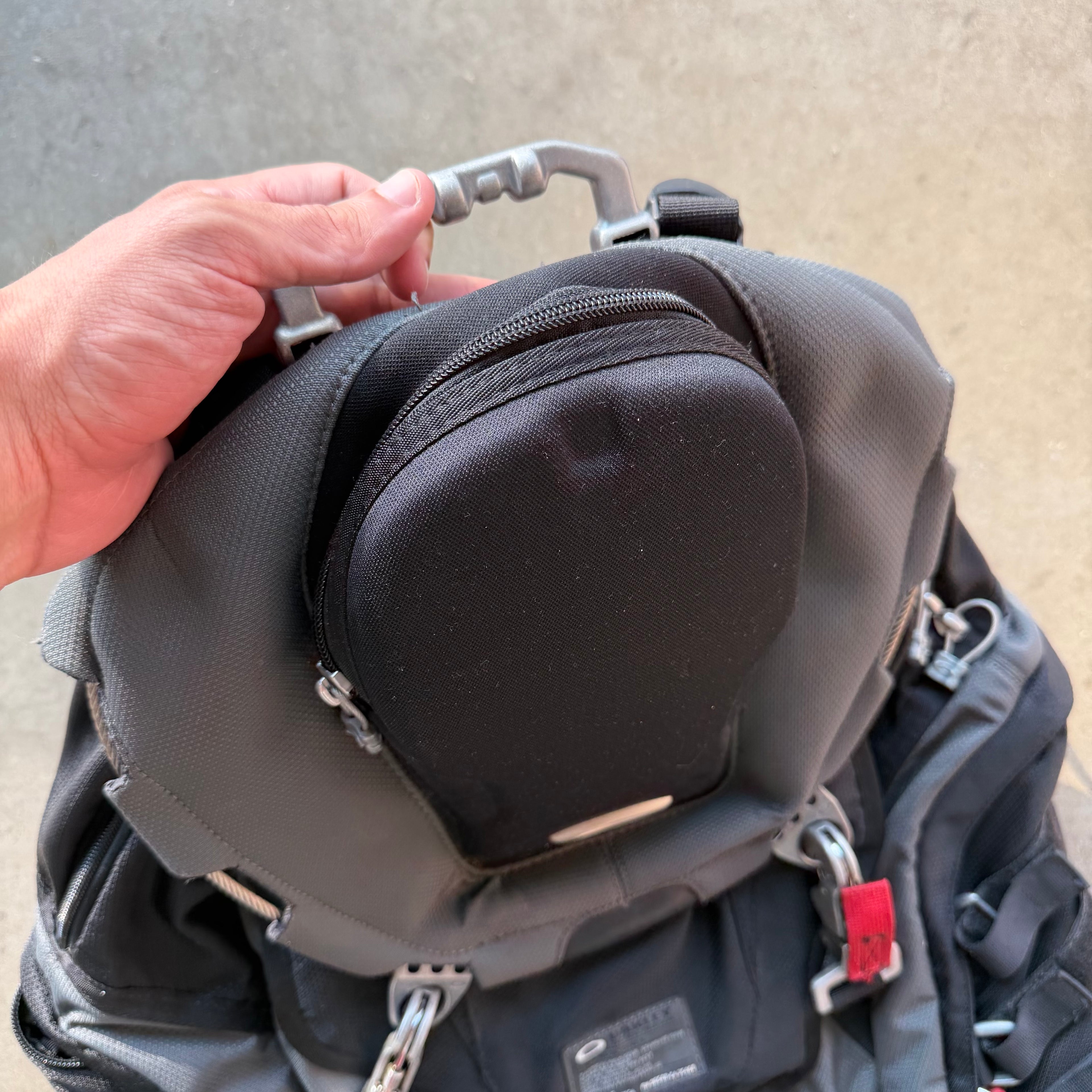 2000s Oakley Kitchen Sink Tactical Bag Grey