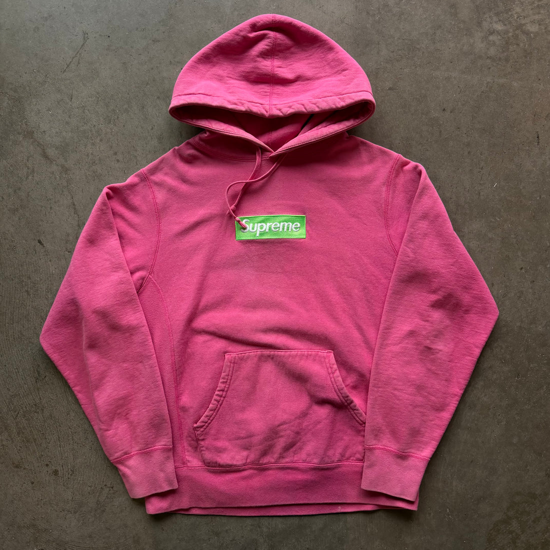 M Supreme F/W 2017 Magenta Box Logo
