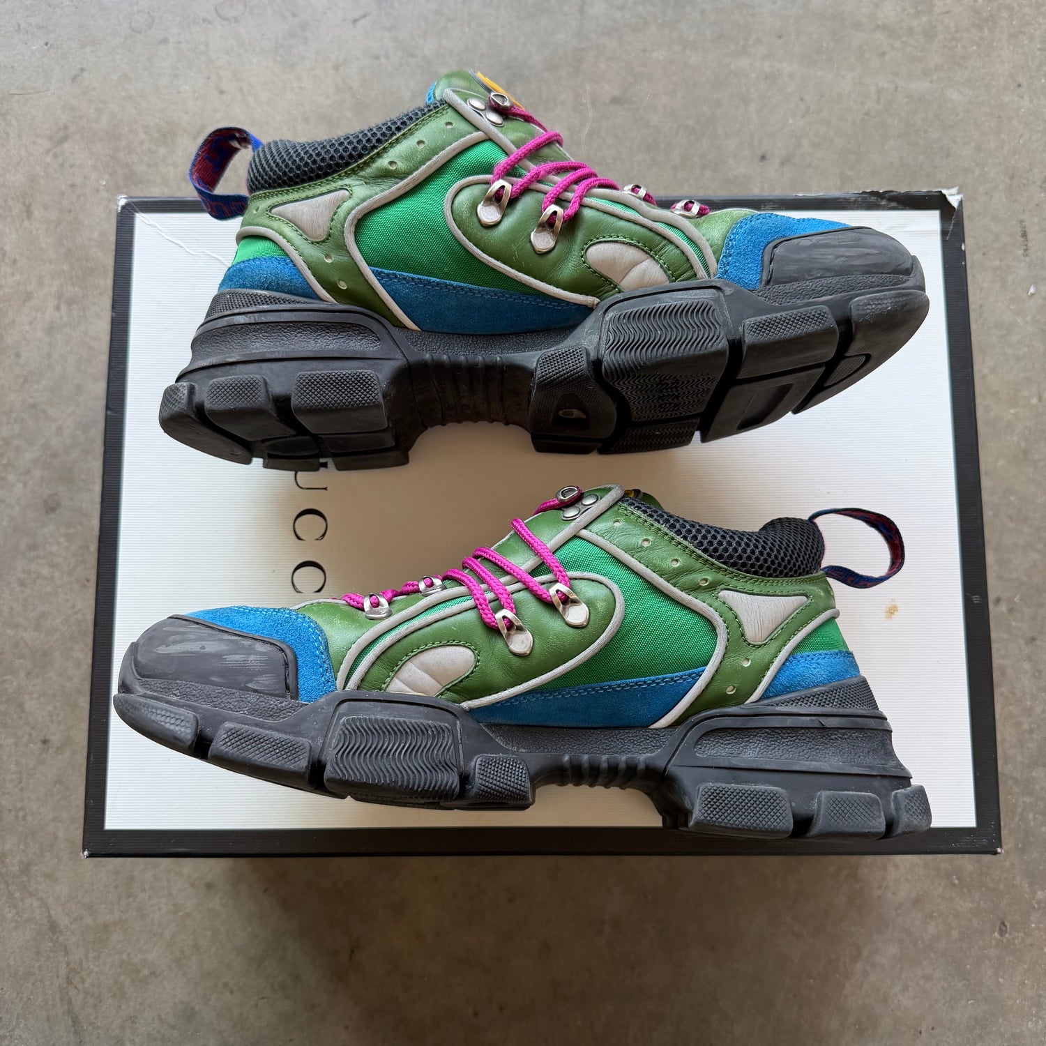 8 Used Gucci Flashtrek Green