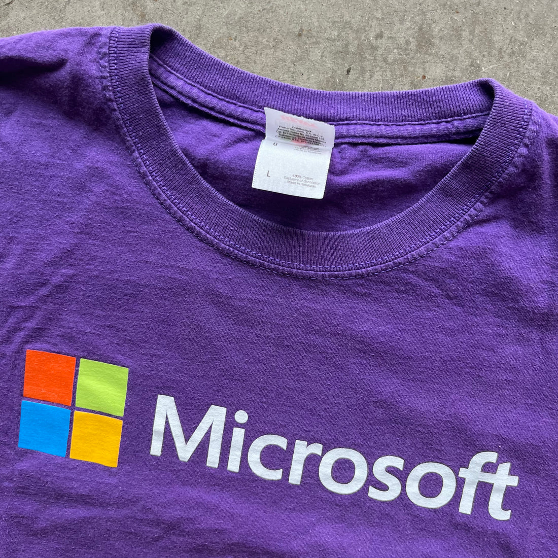 L 00s Microsoft Tee