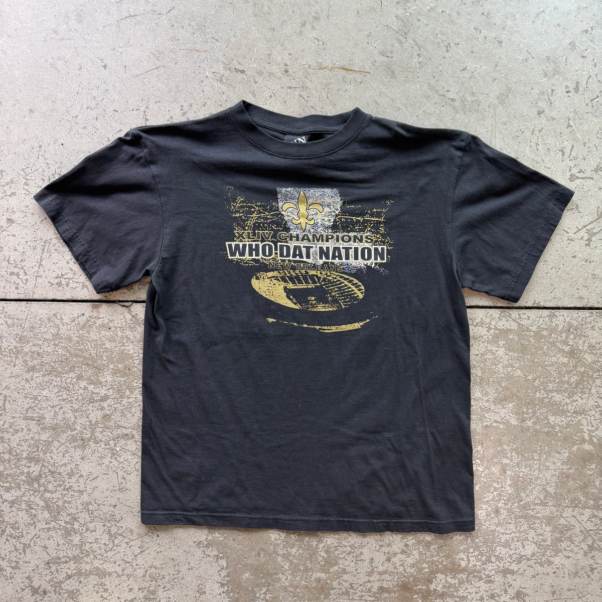 L 00s New Orleans Saints Tee