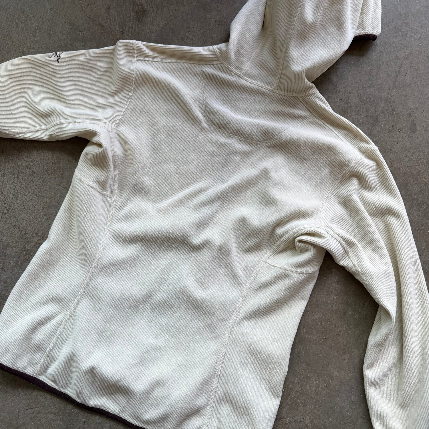 L Women’s Arcteryx Full Zip Hoodie