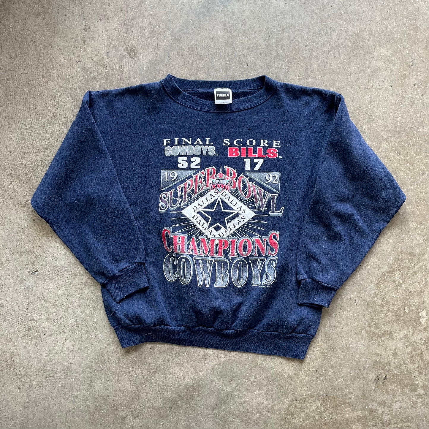 XL 93 Cowboys Crewneck