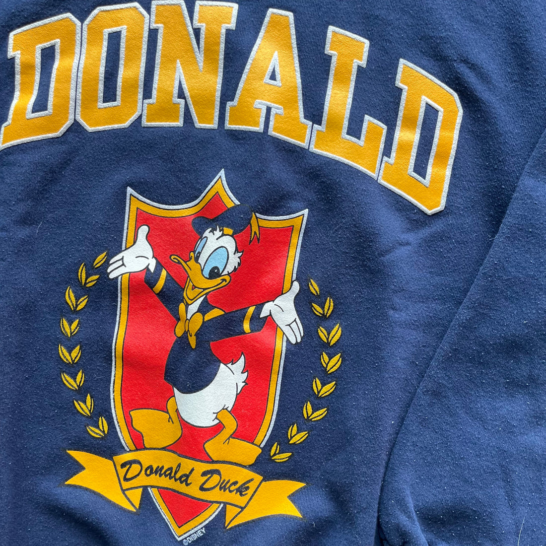 L 90s Donald Duck Crewneck