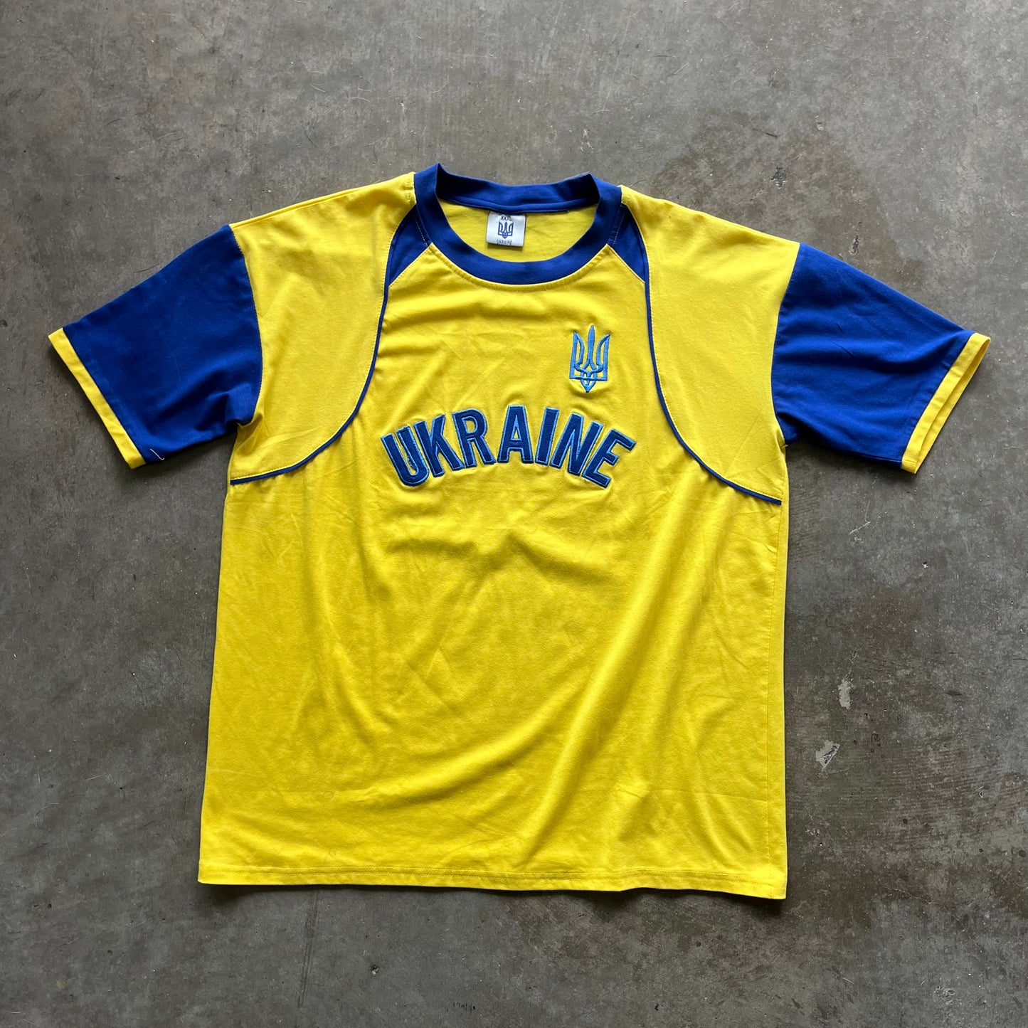 XL 00s Ukraine Tee