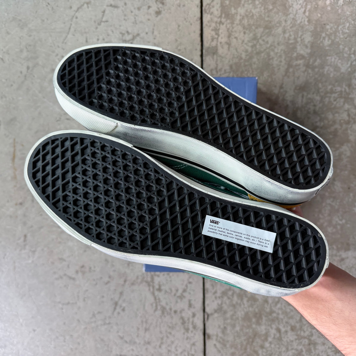 10 Pearlized Vans Yacht Club