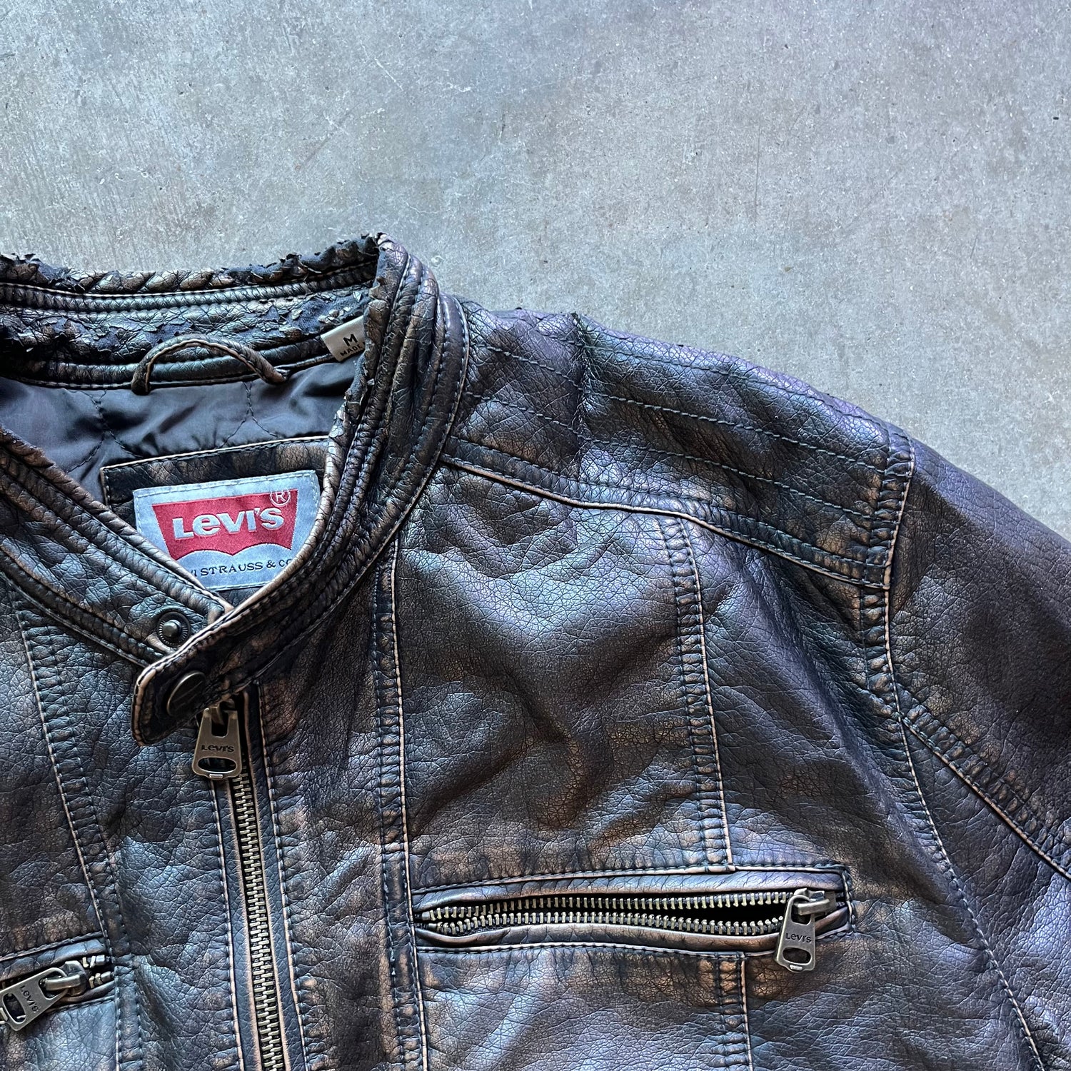 M 00s Faux Leather Levis Jacket