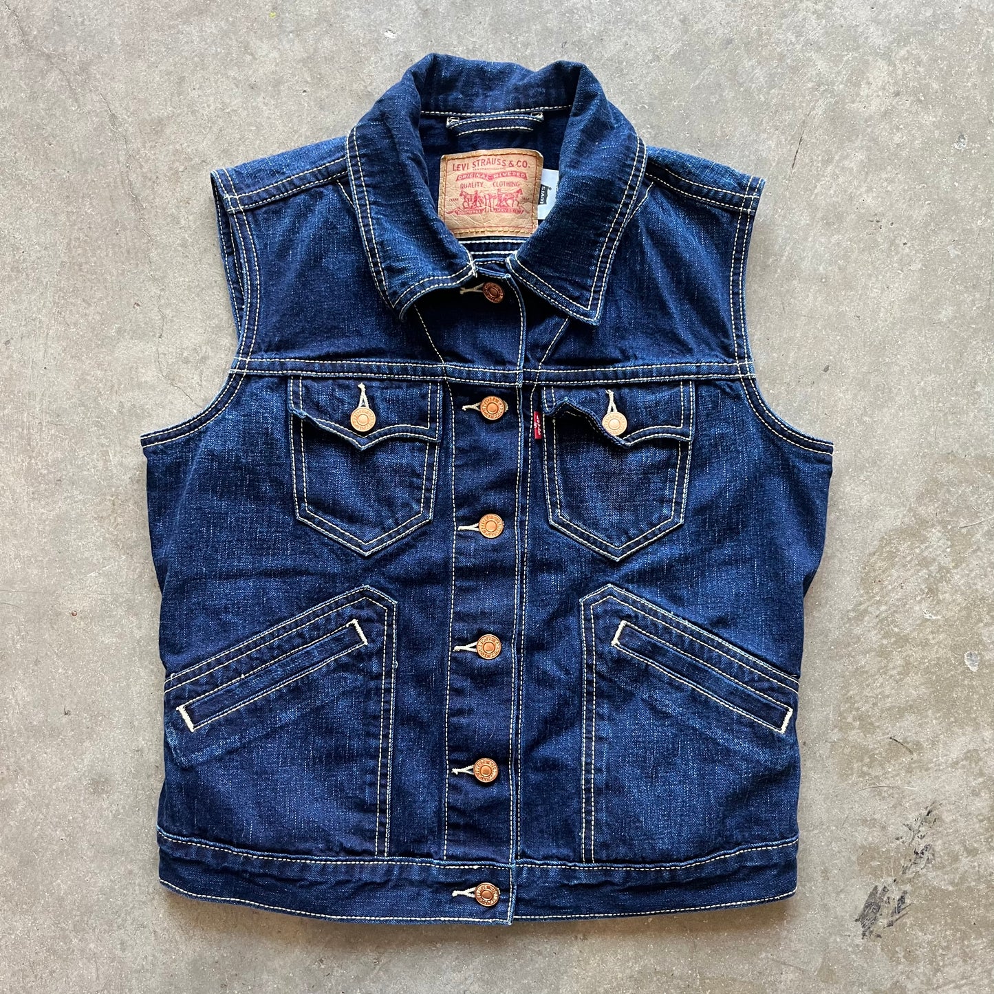 M 00s Levis Vest