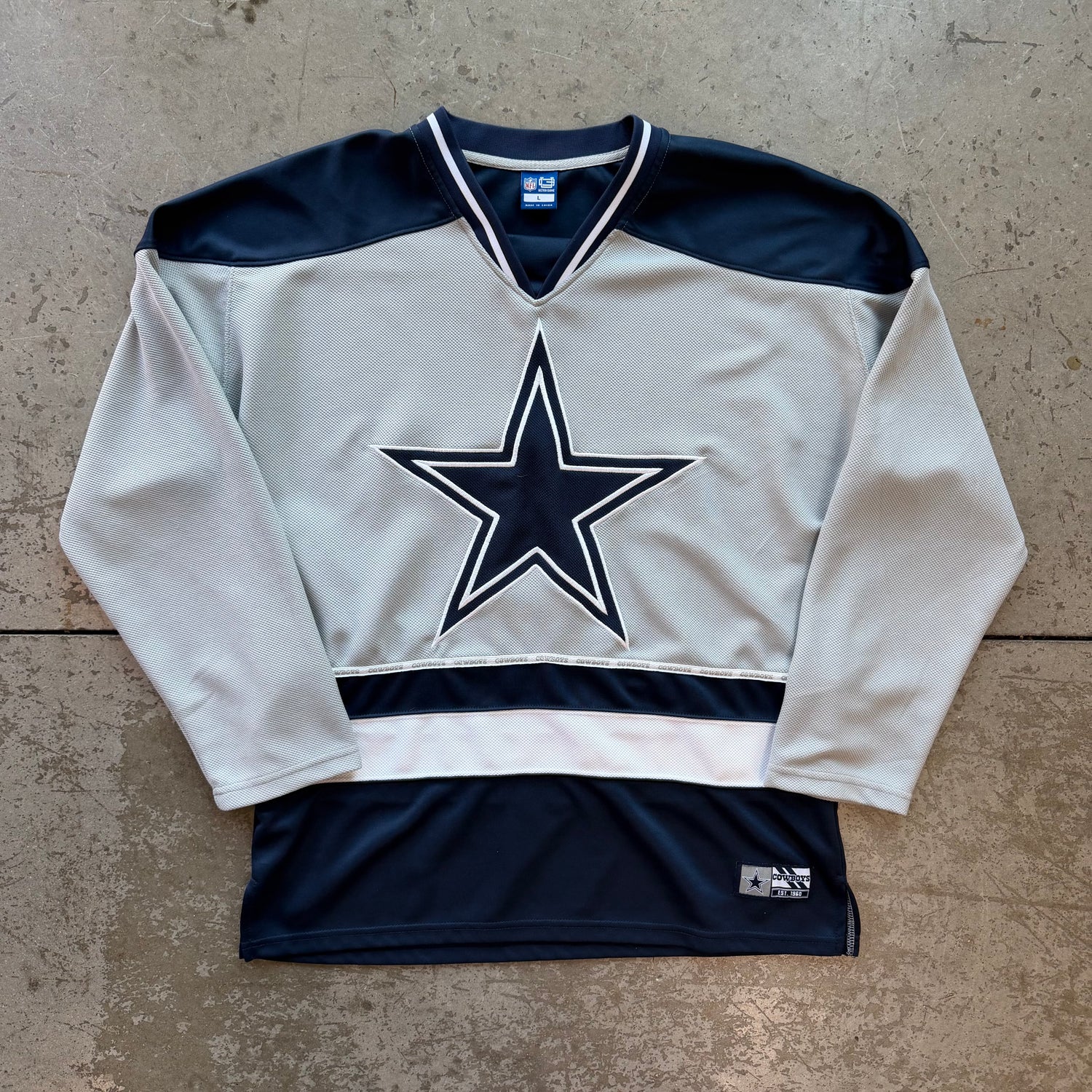L 00s Cowboys Hockey Jersey