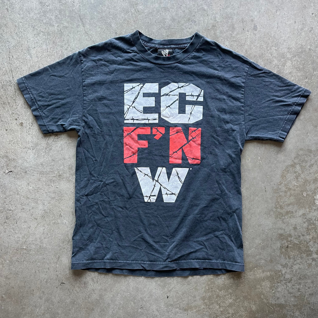 L 02 WWE Tee