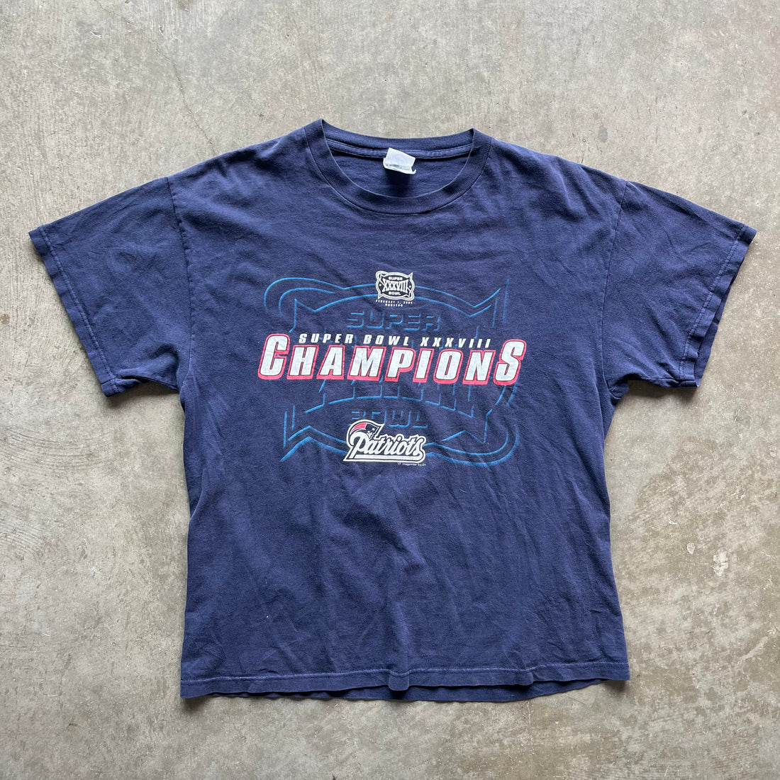 L 04 Patriots Super Bowl Tee