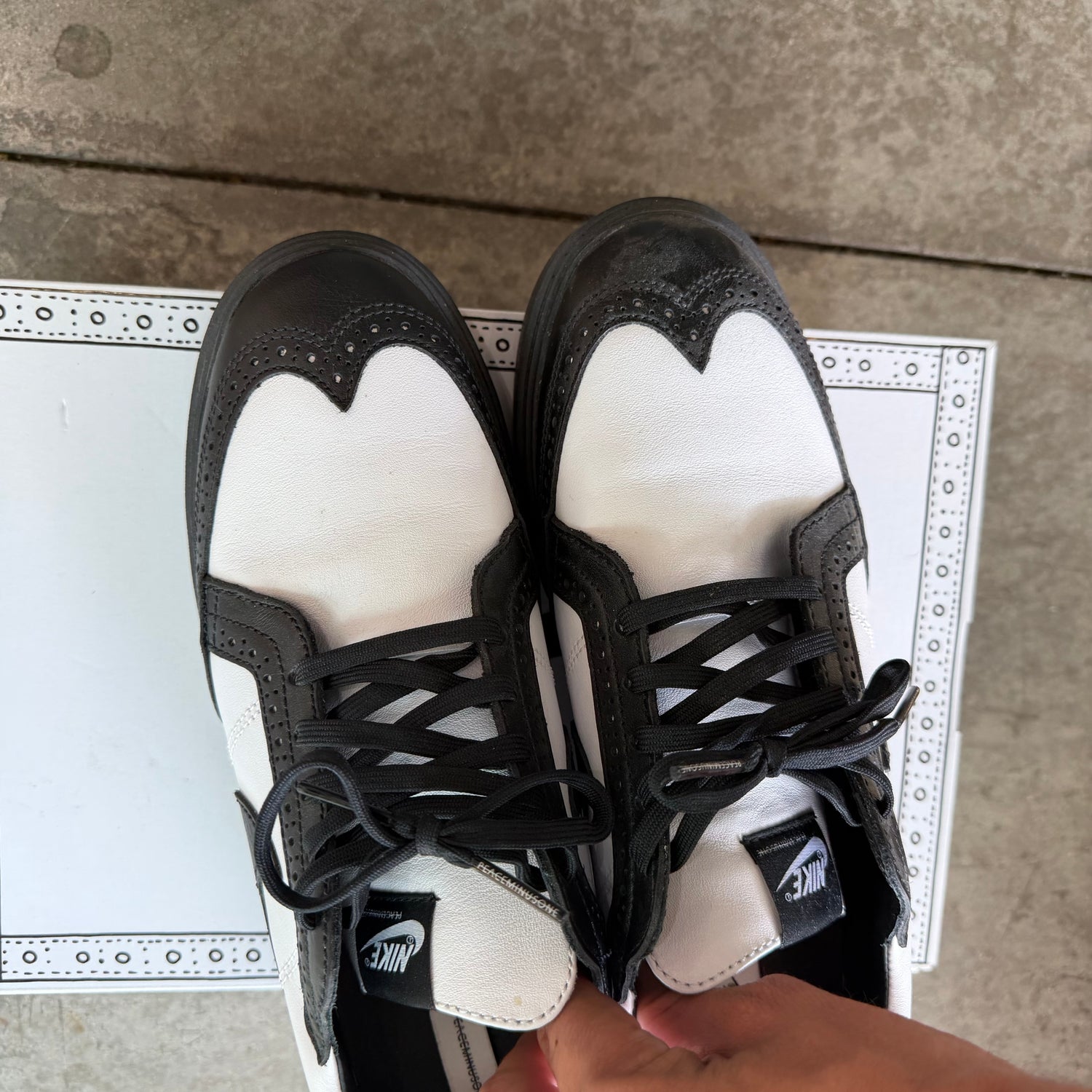 10.5 Used Nike Kwondo Peaceminusone Panda