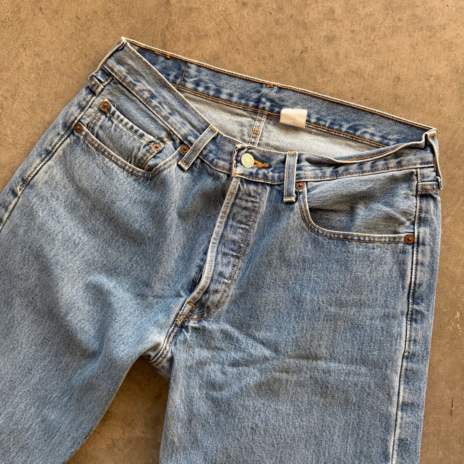 32x32 90s Denim Levi’s 501s