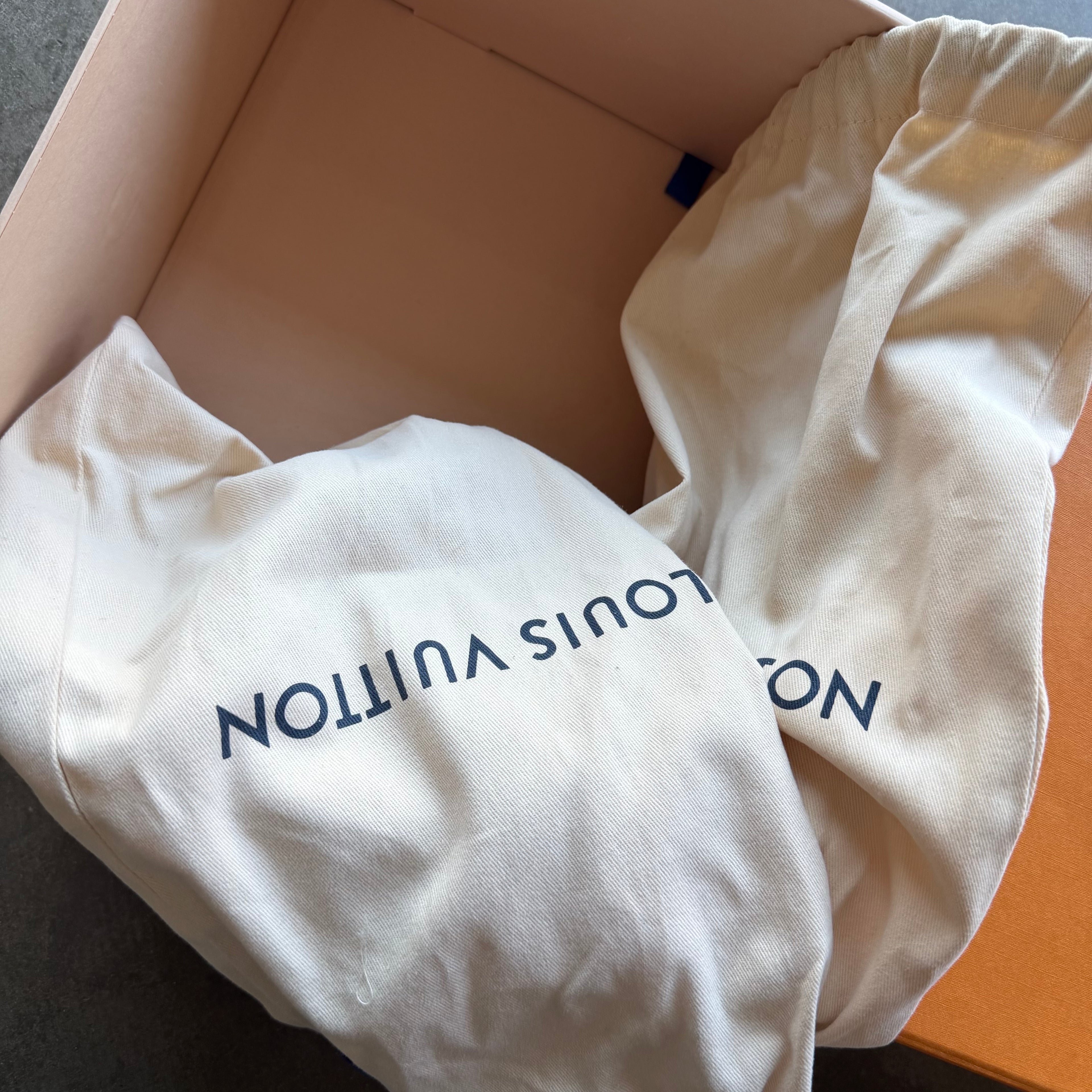 10 Louis Vuitton Footprint Sneaker Tan