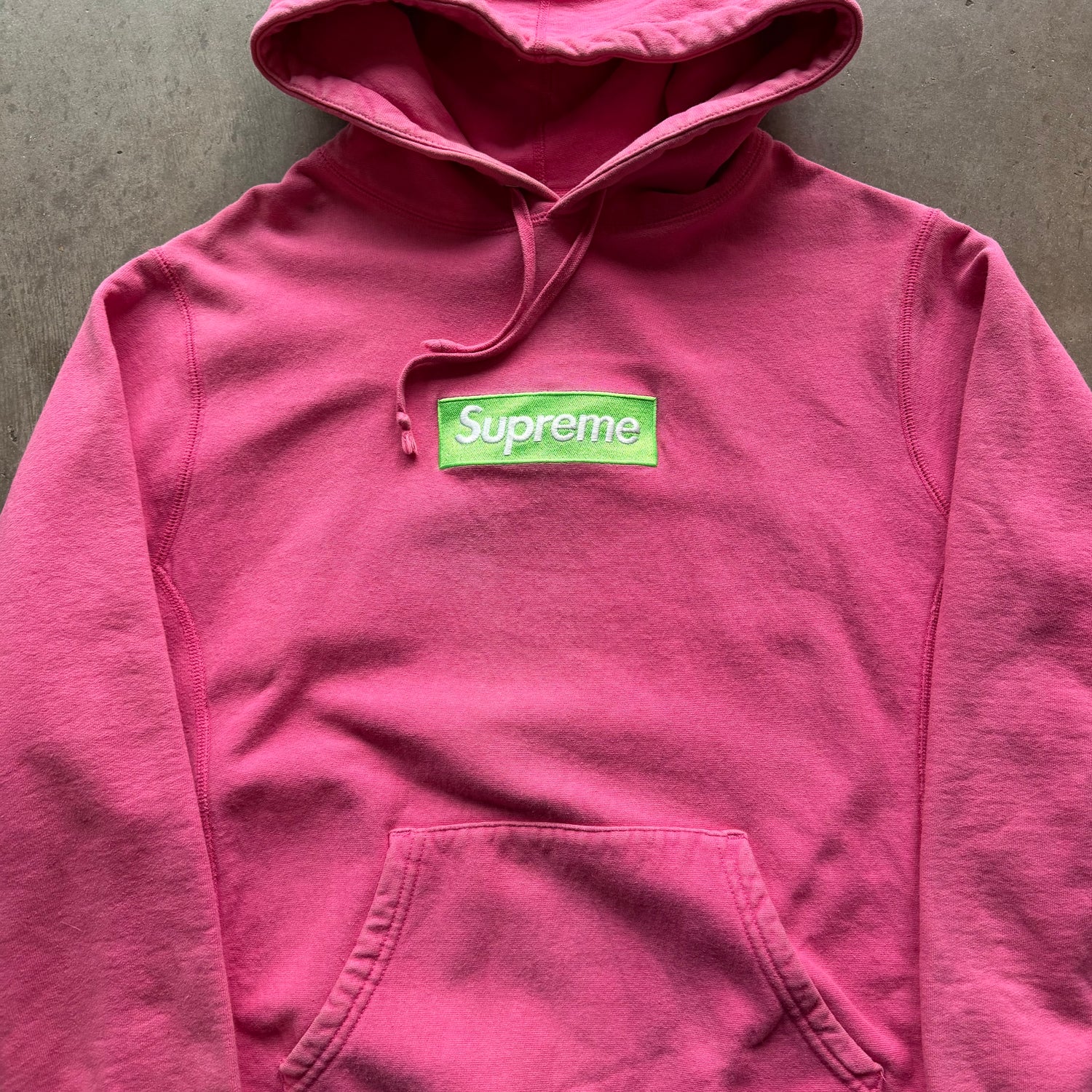 M Supreme F/W 2017 Magenta Box Logo