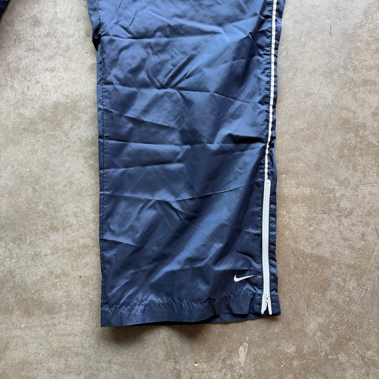 XL 00s Navy Nike Trackpants