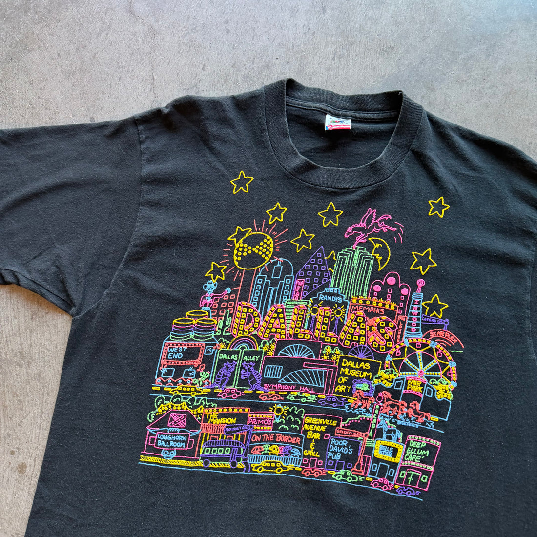 XL 90s Hand Painted Dallas Tee