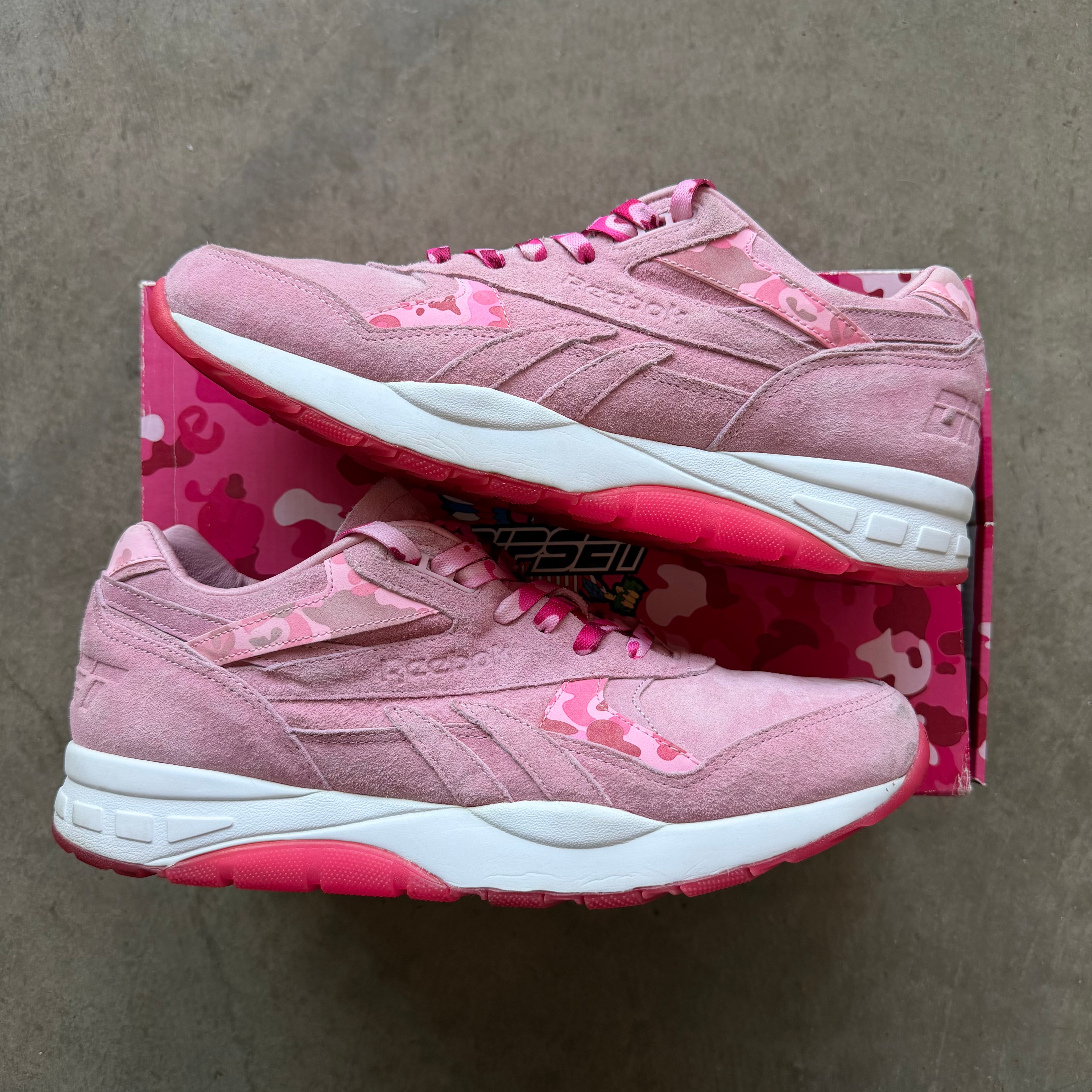 12 Used Reebok Camron Ventilator