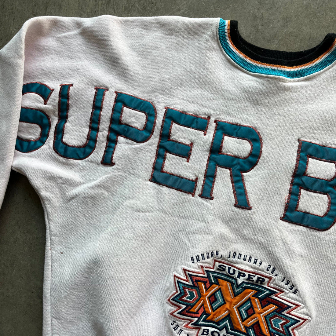 L 96 Super Bowl 30 Crewneck