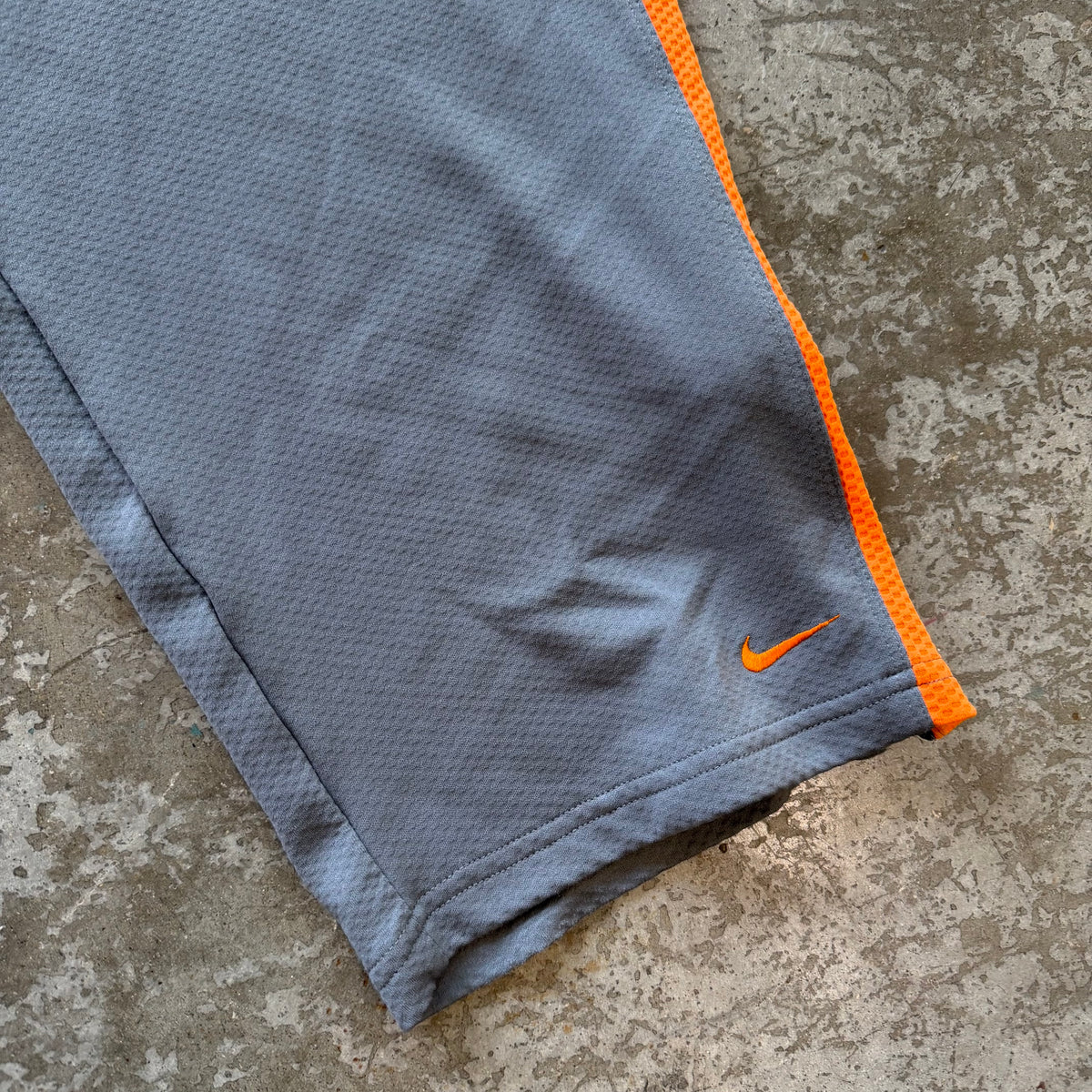 L 00s Nike Sweatpants