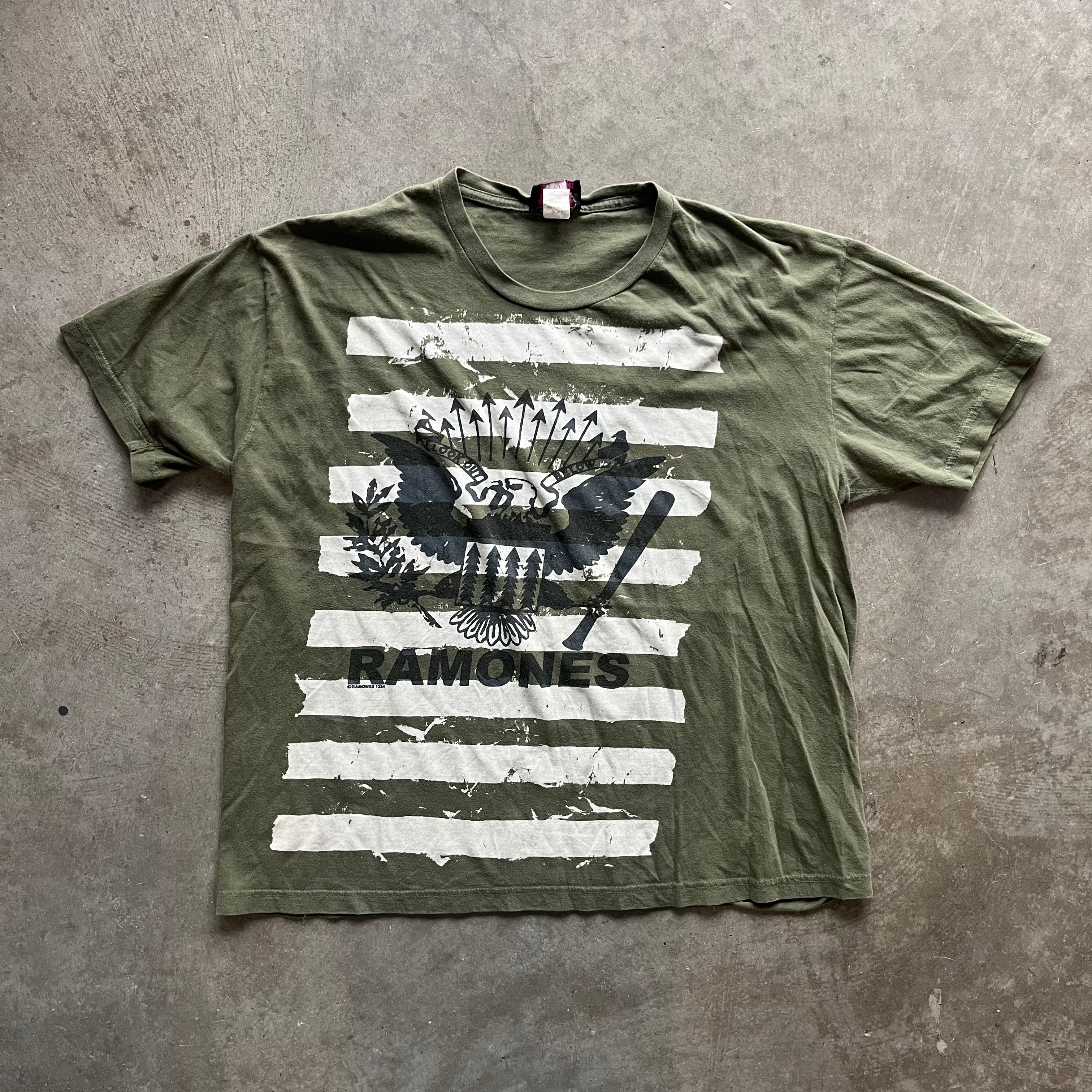 XXL 00s Ramones Tee