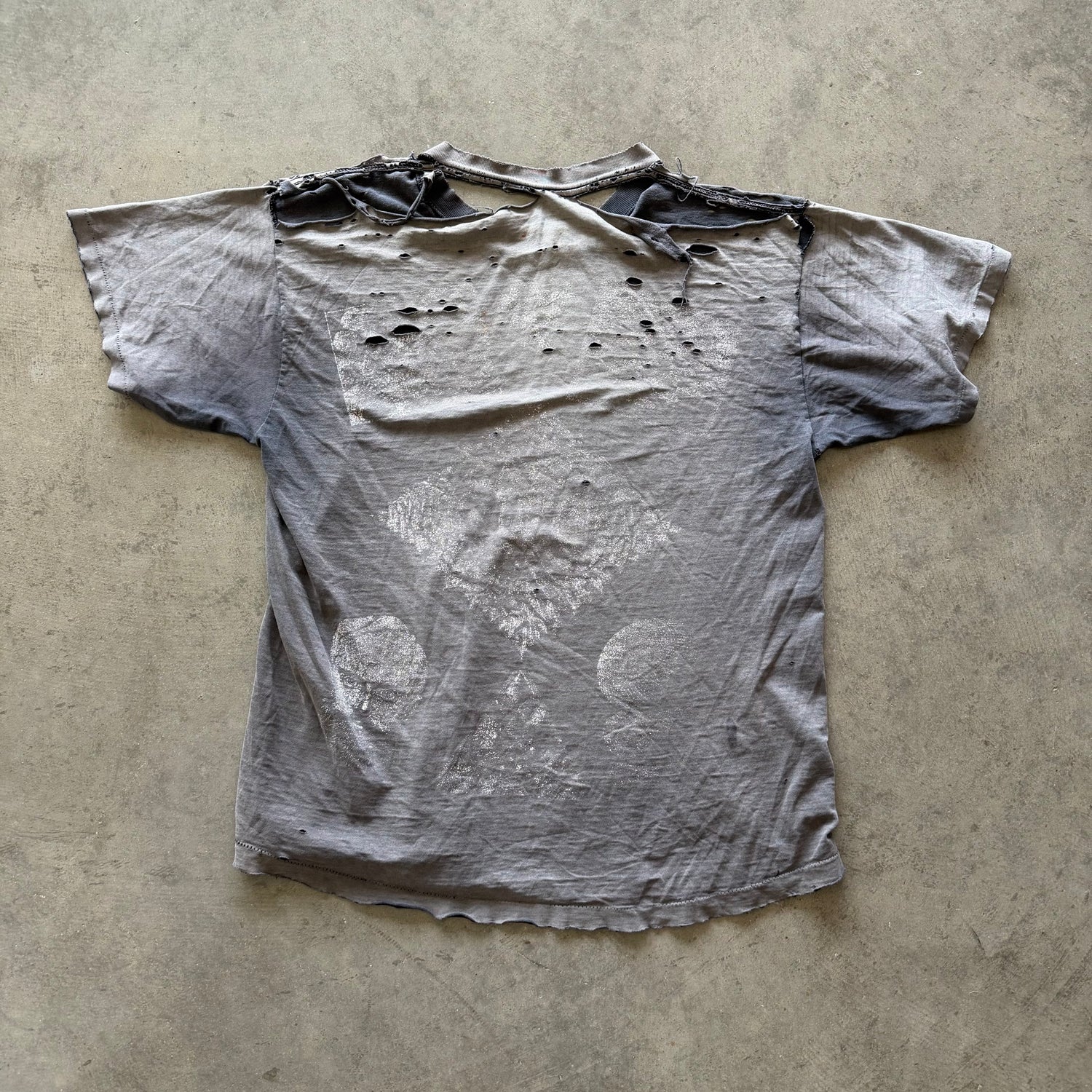 XL 90s Thrashed MC Escher Tee