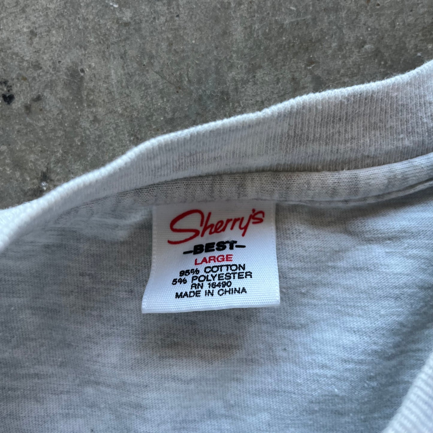 L 93 Looney Tunes Tee