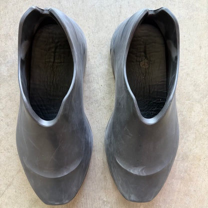 12 Used Givenchy Monumental Mallow Low Rubber Slip On