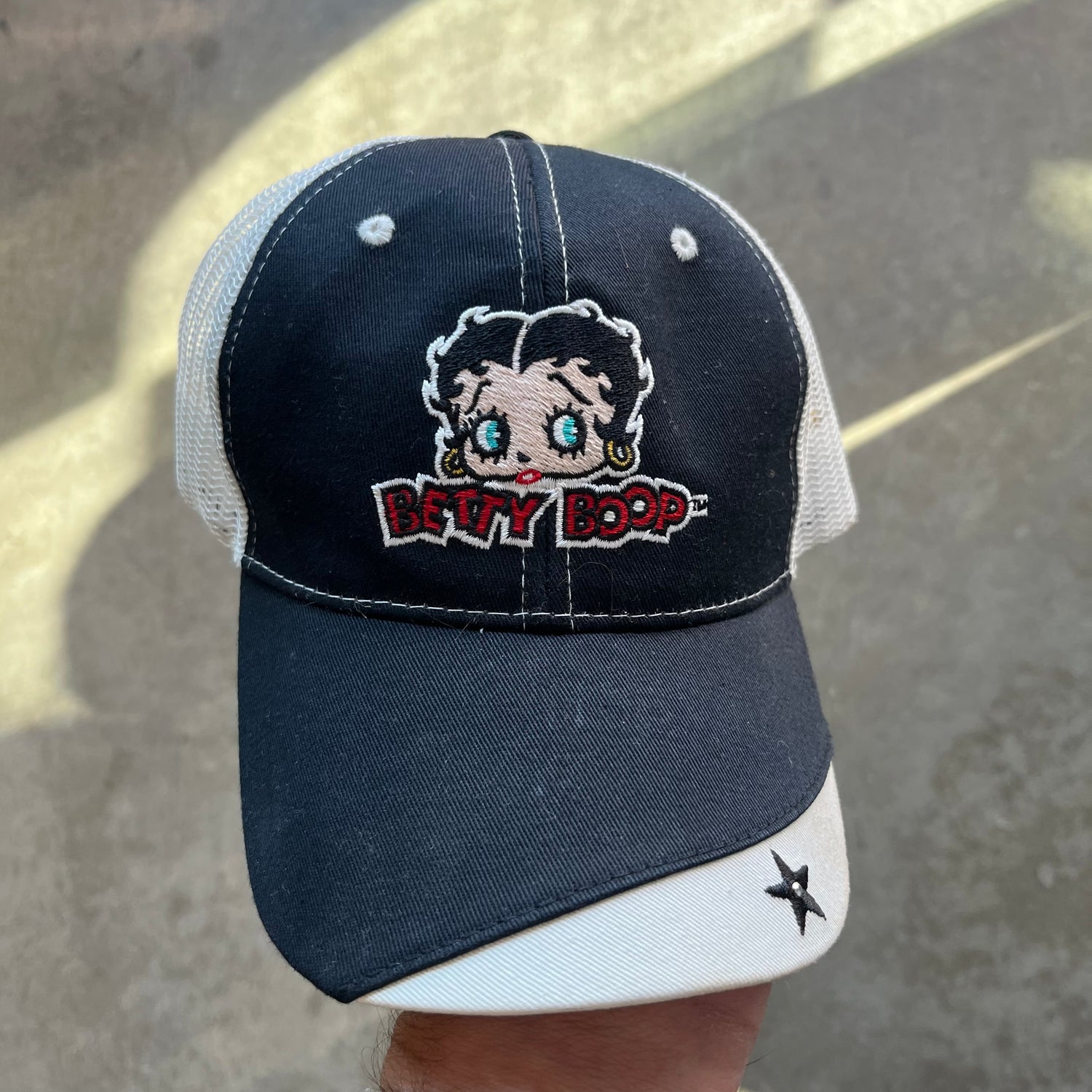 02 Brand New Betty Boop Trucker