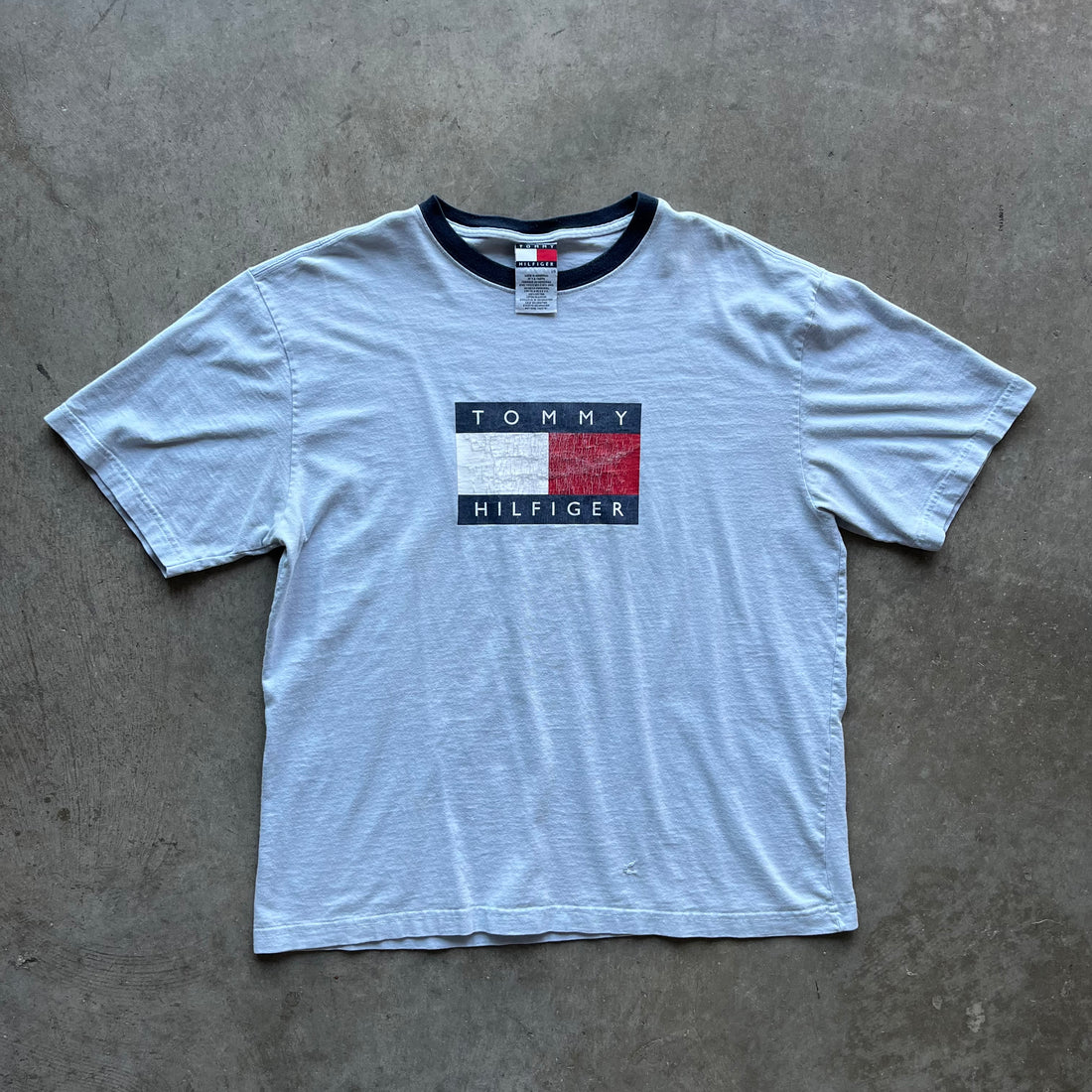 L 00s Tommy Hilfiger Tee