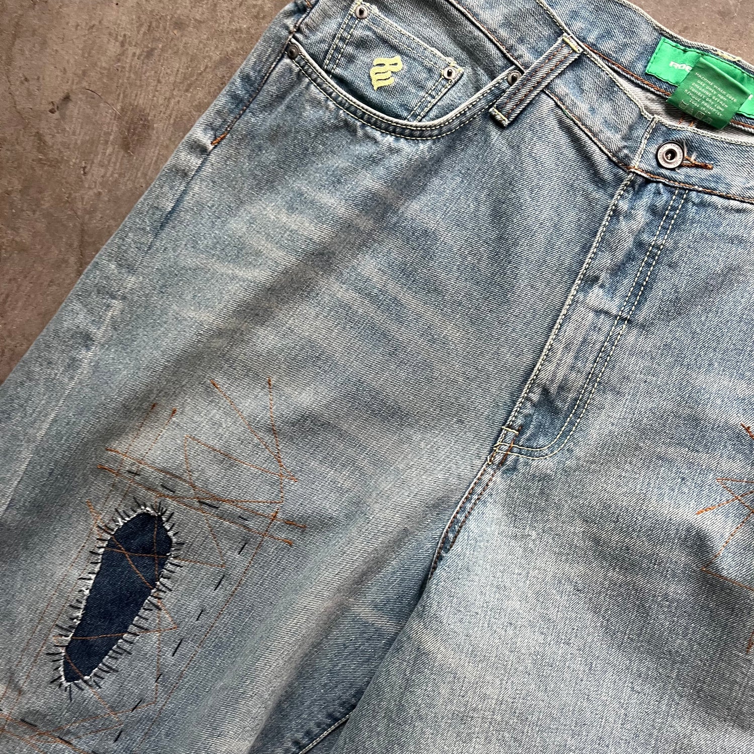 38w Y2K Roca Wear Jorts