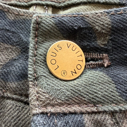 32x32 Camo Louis Vuitton Buckle Back Pants