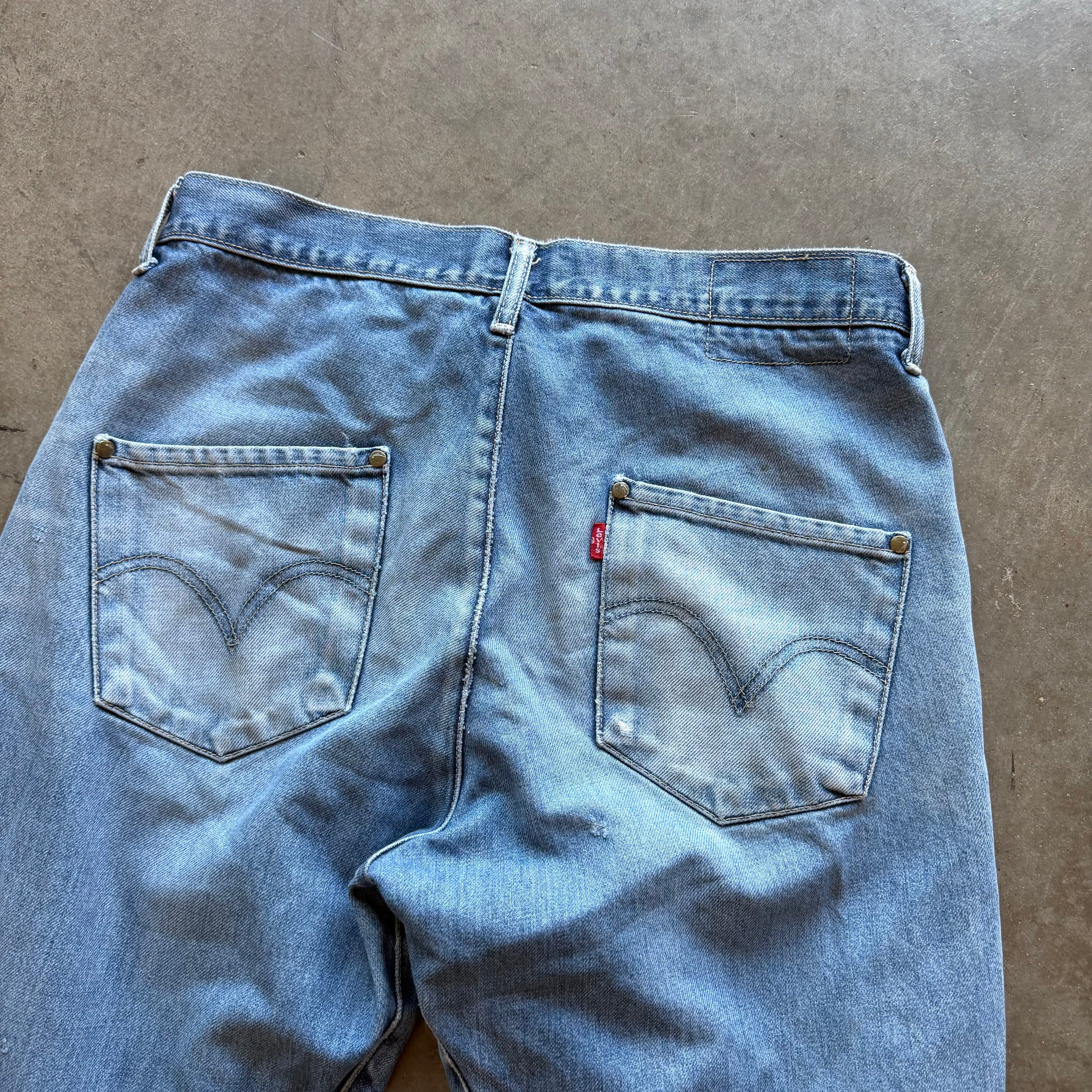 32x28 Levi’s Engineered Jeans