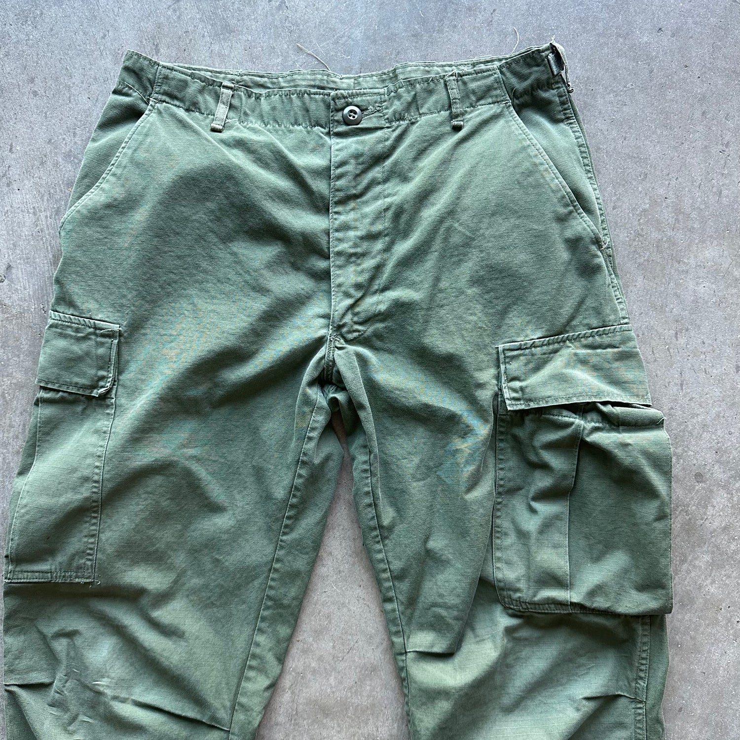 32x32 90s Military Pants