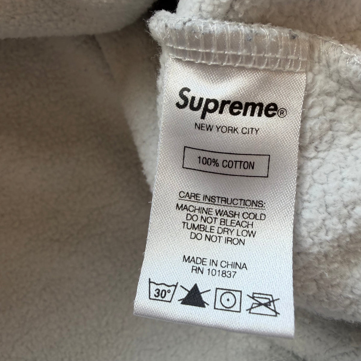LSupreme Embroidered S Hoodie Gray