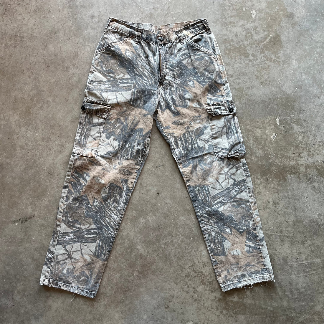 32x32 00s Real Tree Camo Pants