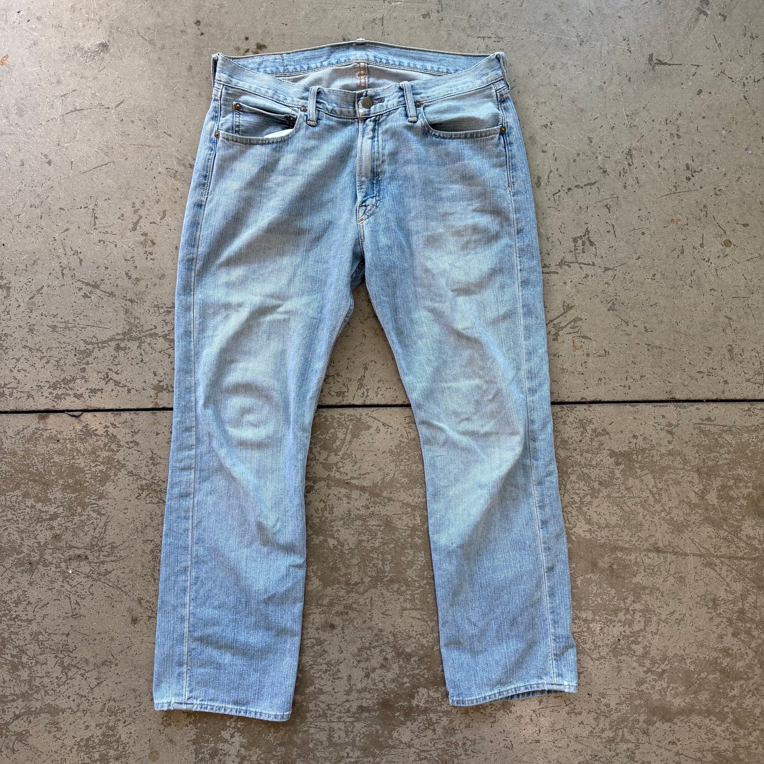 33x30 00s Lightwash Polo Pants