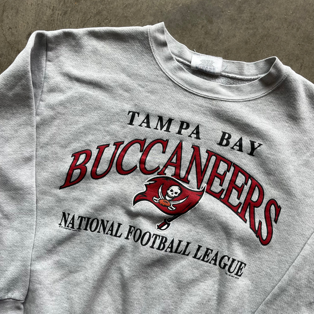 L 00s Buccaneers Crewneck